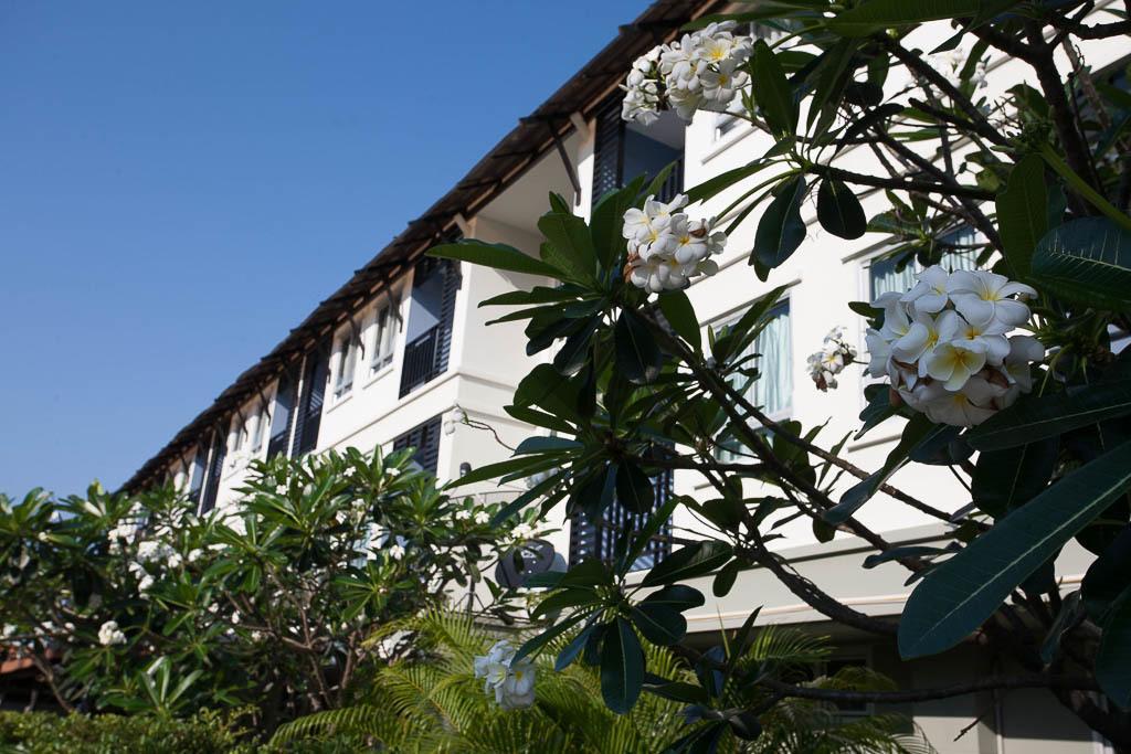 Season Palace Huahin Hotel Cha-Am Bagian luar foto