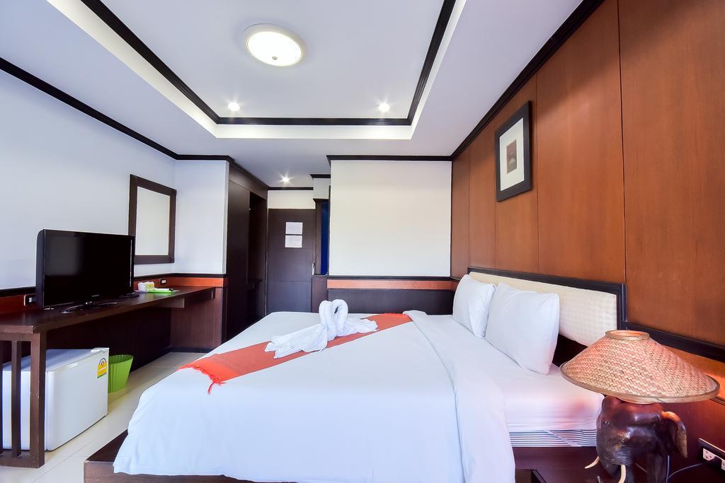 Season Palace Huahin Hotel Cha-Am Bagian luar foto