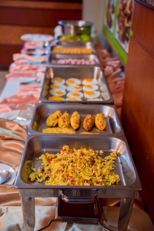 Season Palace Huahin Hotel Cha-Am Bagian luar foto