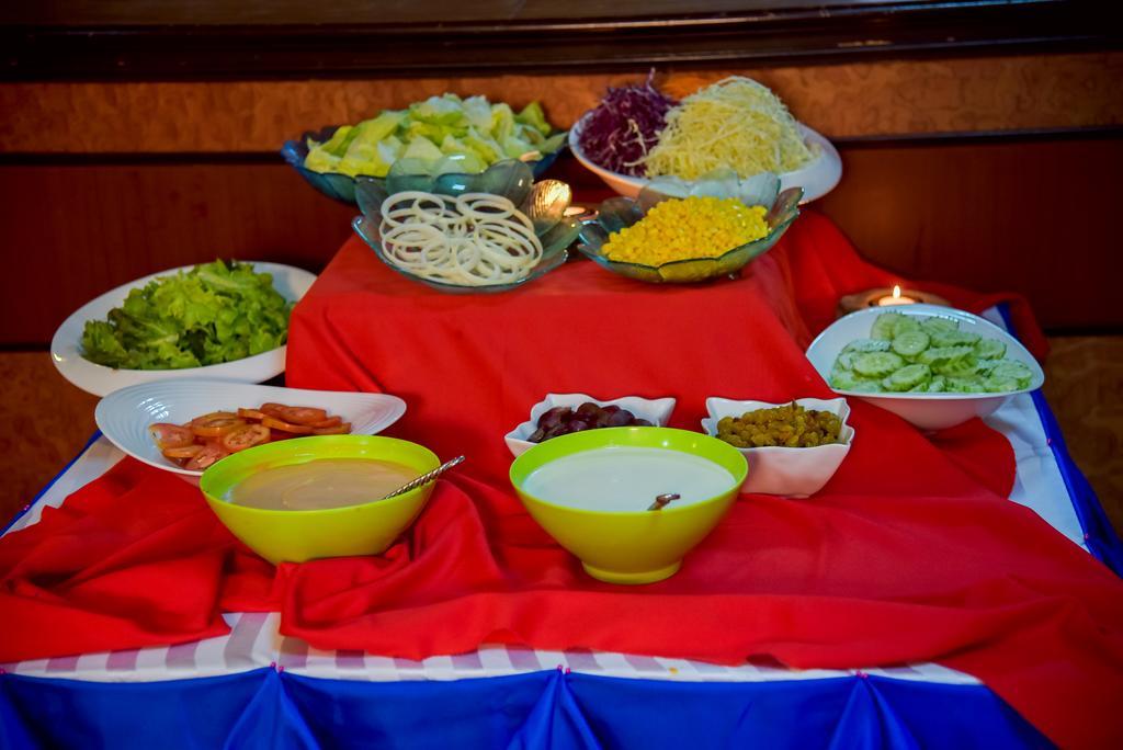 Season Palace Huahin Hotel Cha-Am Bagian luar foto