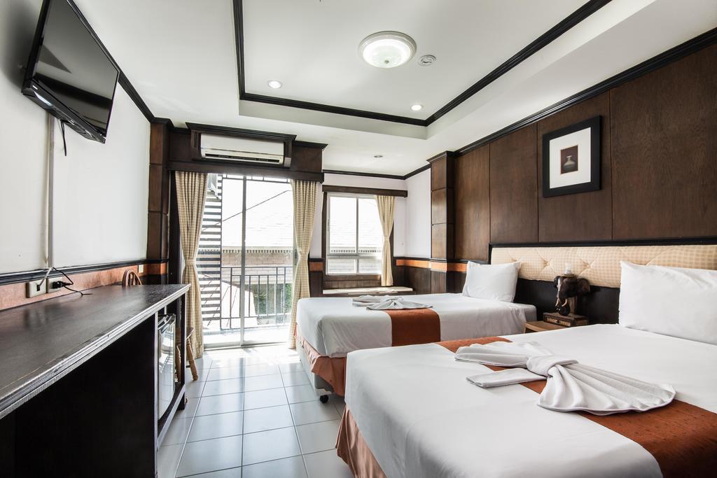 Season Palace Huahin Hotel Cha-Am Bagian luar foto