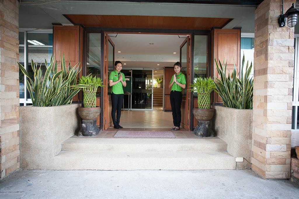 Season Palace Huahin Hotel Cha-Am Bagian luar foto
