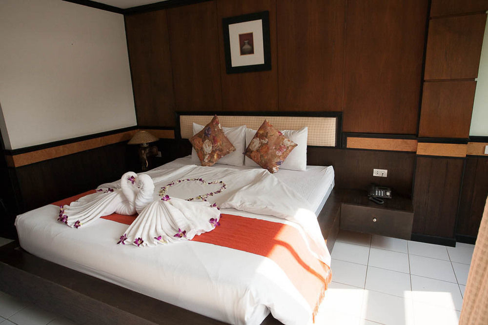 Season Palace Huahin Hotel Cha-Am Bagian luar foto