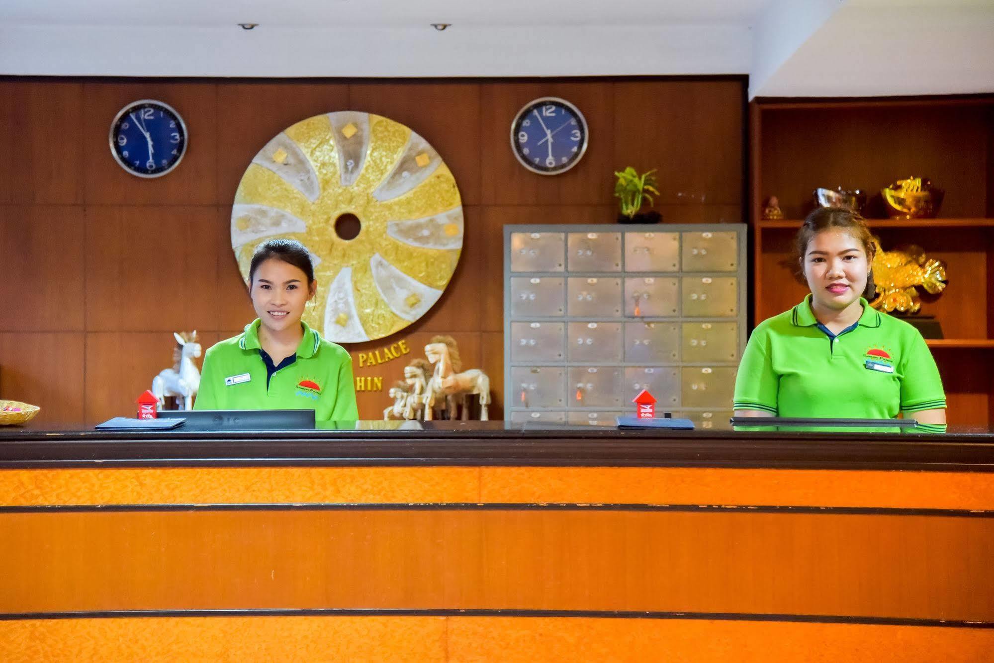 Season Palace Huahin Hotel Cha-Am Bagian luar foto