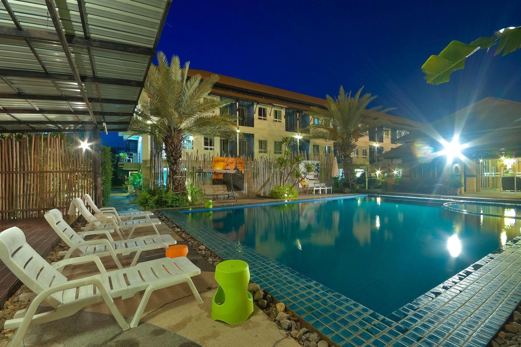 Season Palace Huahin Hotel Cha-Am Bagian luar foto
